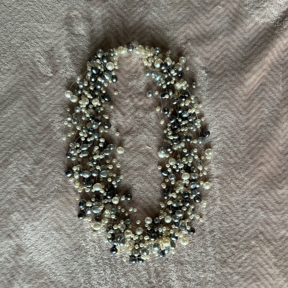 Tiffany &Co Iridesse pearls neckless - Picture 12 of 15